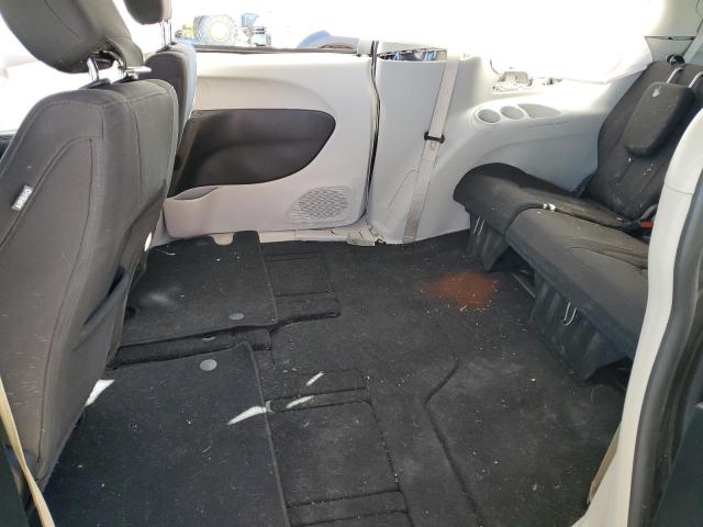 Photo 10 from auction – 2017 CHRYSLER PACIFICA TOURING with VIN 2C4RC1DGXHR695469
