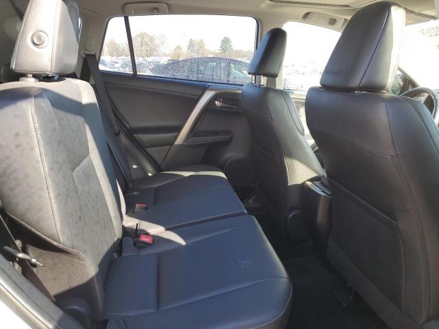 Photo 11 from auction – 2015 TOYOTA RAV4 LIMIT with VIN JTMDFREV0FD163967