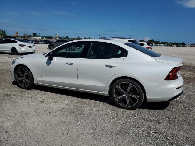 Foto 2 de la subasta – 2024 VOLVO S60 PLUS con VIN 7JRL12FL0RG310226