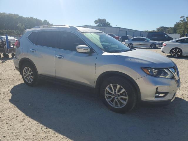 Photo 4 from auction – 2017 NISSAN ROGUE S with VIN KNMAT2MT6HP596407