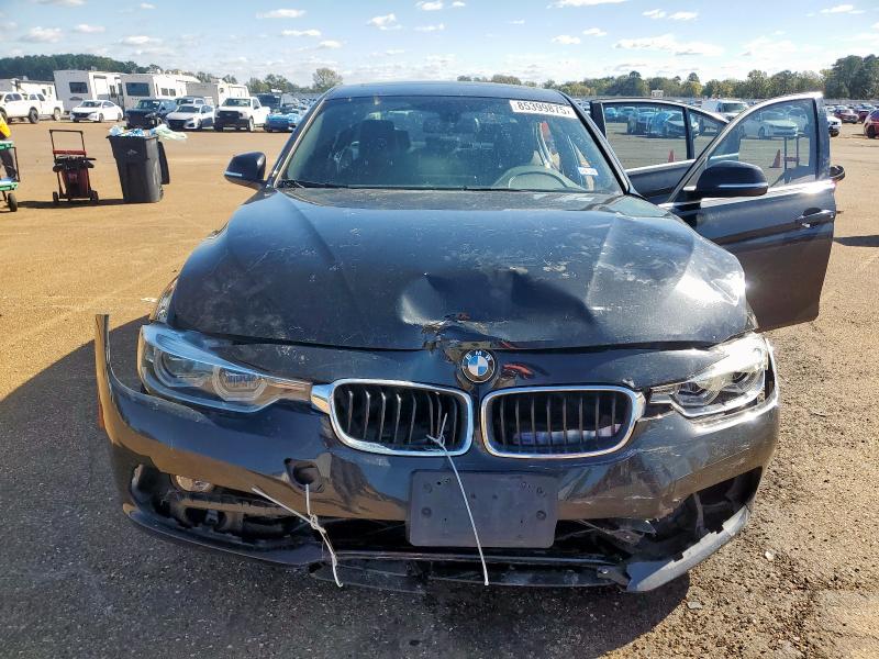 Photo 11 from auction – 2018 BMW 330 I with VIN WBA8B9C51JAE22105