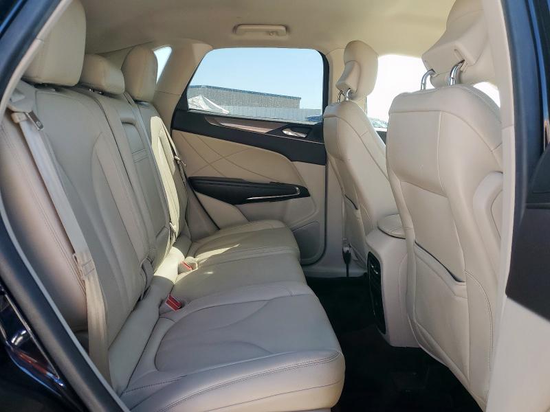Photo 11 from auction – 2019 LINCOLN MKC with VIN 5LMCJ1C96KUL07865