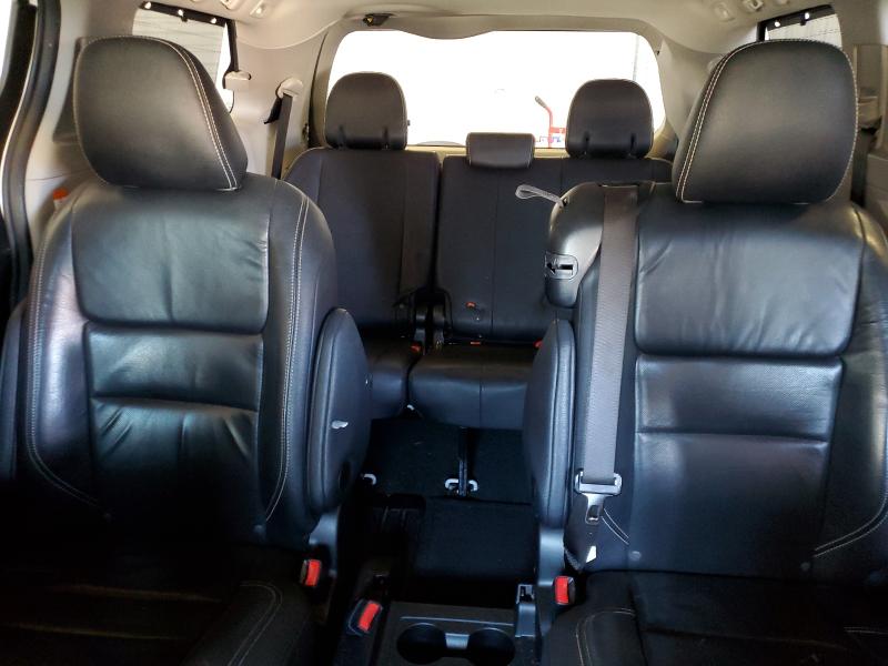 Photo 10 from auction – 2017 TOYOTA SIENNA SE with VIN 5TDXZ3DC3HS799372