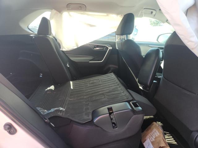 Photo 10 from auction – 2021 TOYOTA RAV4 XLE with VIN 2T3W1RFV5MW152954