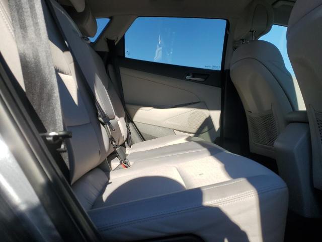 Photo 11 from auction – 2018 HYUNDAI TUCSON SEL with VIN KM8J3CA41JU606248