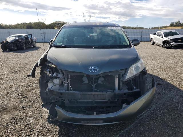 Photo 5 from auction – 2013 TOYOTA SIENNA LE with VIN 5TDKK3DC3DS293176