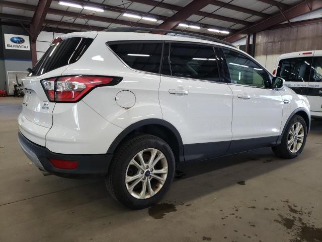 Photo 3 from auction – 2018 FORD ESCAPE SE with VIN 1FMCU9GD0JUD11528