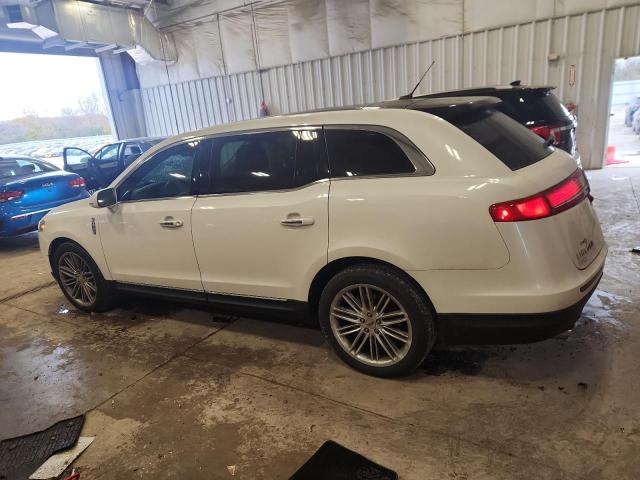 Photo 2 from auction – 2015 LINCOLN MKT with VIN 2LMHJ5AT9FBL02318