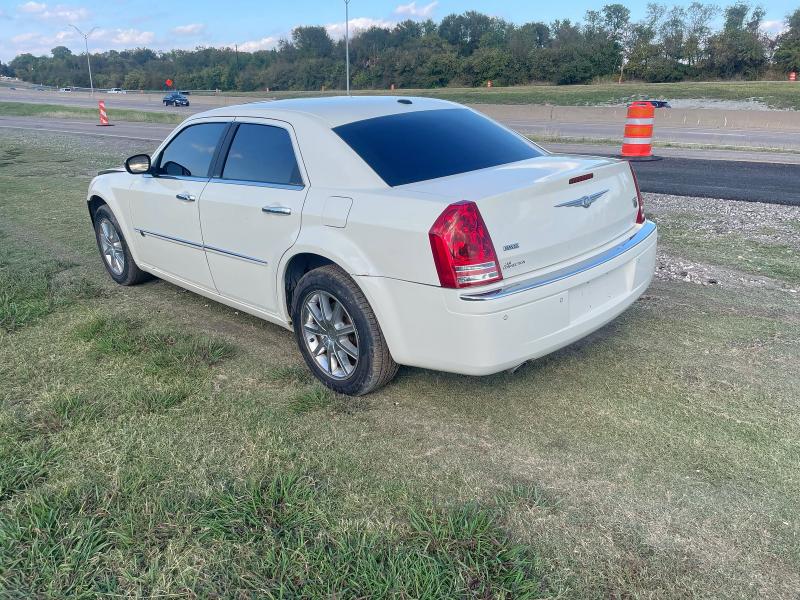Photo 3 from auction – 2010 CHRYSLER 300C with VIN 2C3CK6CT9AH113835