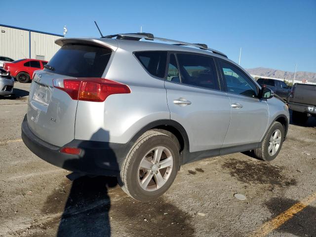 Photo 3 from auction – 2014 TOYOTA RAV4 XLE with VIN 2T3WFREV8EW088526
