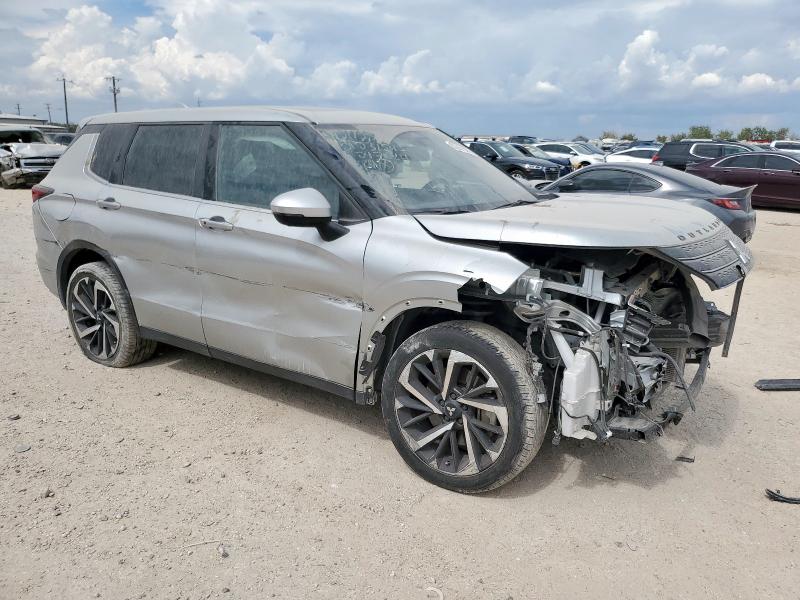 Photo 4 from auction – 2023 MITSUBISHI OUTLANDER with VIN JA4J3UA84PZ047684