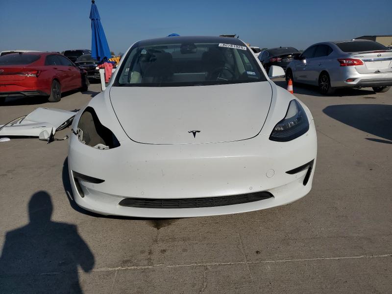 Photo 5 from auction – 2018 TESLA MODEL 3 with VIN 5YJ3E1EA0JF025361
