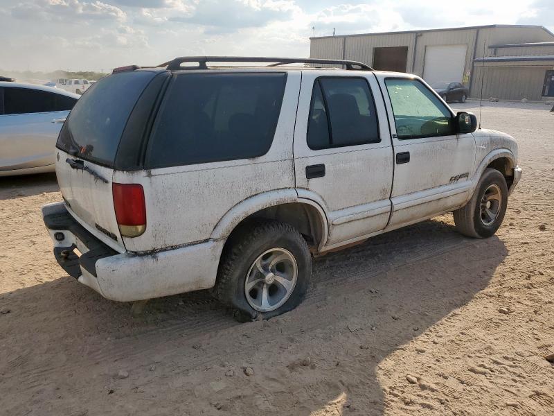 Photo 3 from auction – 2002 CHEVROLET BLAZER with VIN 1GNCS13W32K138367