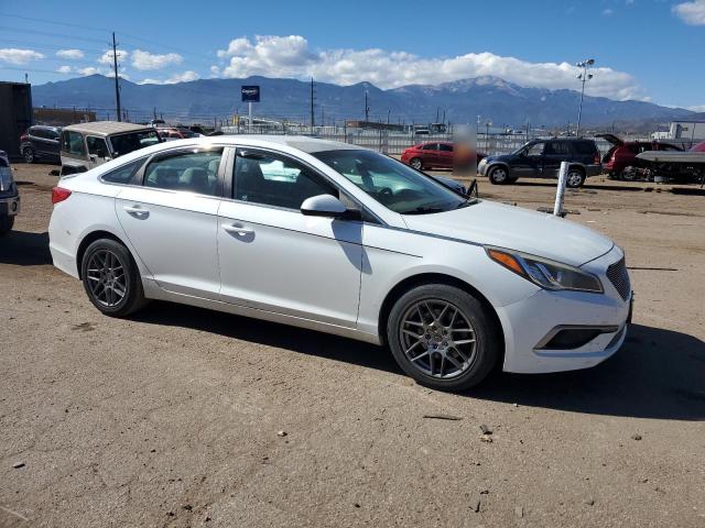 Photo 4 from auction – 2017 HYUNDAI SONATA SE with VIN 5NPE24AF2HH465923