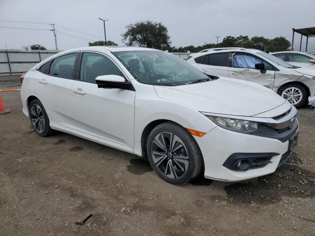 Photo 4 from auction – 2016 HONDA CIVIC EXL with VIN 19XFC1F70GE042780
