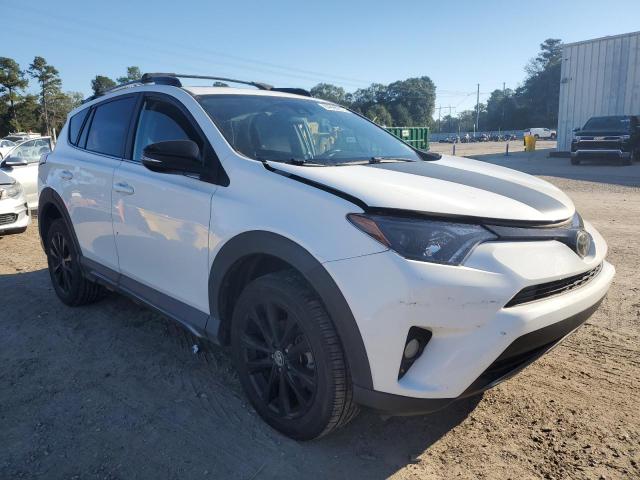 Photo 4 from auction – 2018 TOYOTA RAV4 ADVEN with VIN 2T3RFREV8JW699132