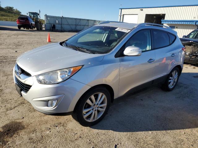 HYUNDAI TUCSON GLS 2012 with VIN KM8JUCAC2CU528456 - Photo from auction