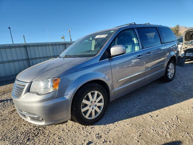 CHRYSLER TOWN & COU 2016 z numerem VIN 2C4RC1BG2GR290109 - Zdjęcie z aukcji