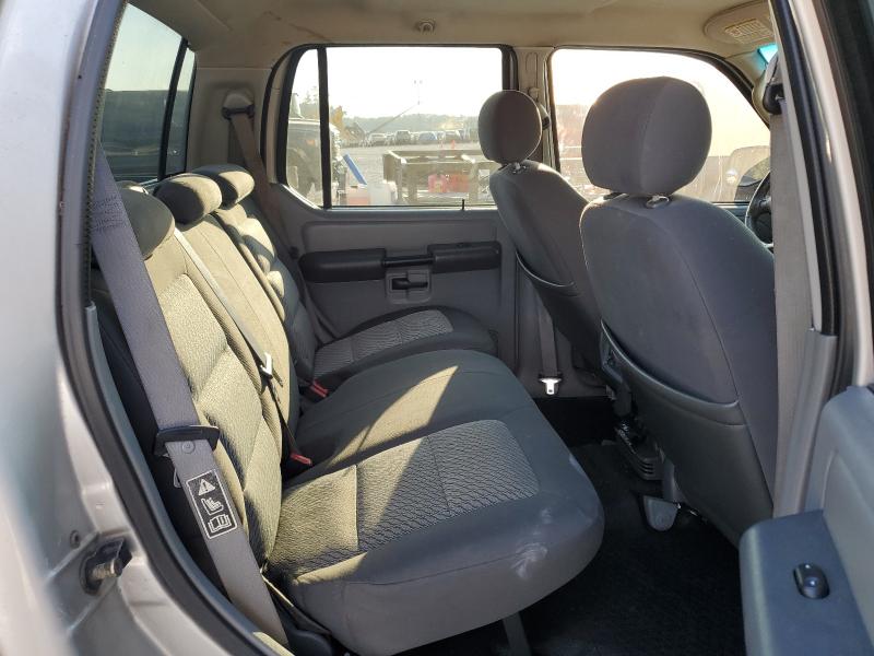 Photo 10 from auction – 2003 FORD EXPLORER S with VIN 1FMZU67E83UC69467