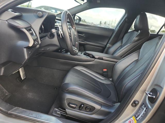 Photo 7 from auction – 2019 LEXUS UX 200 with VIN JTHY3JBH3K2006397