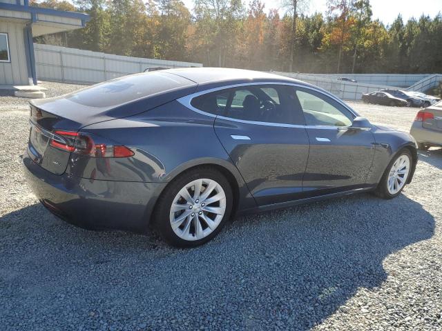 Photo 3 from auction – 2017 TESLA MODEL S with VIN 5YJSA1E24HF176407