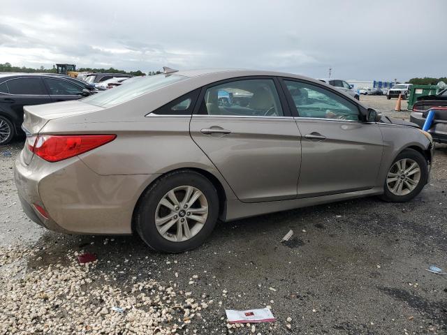 Photo 3 from auction – 2014 HYUNDAI SONATA GLS with VIN 5NPEB4AC3EH853177