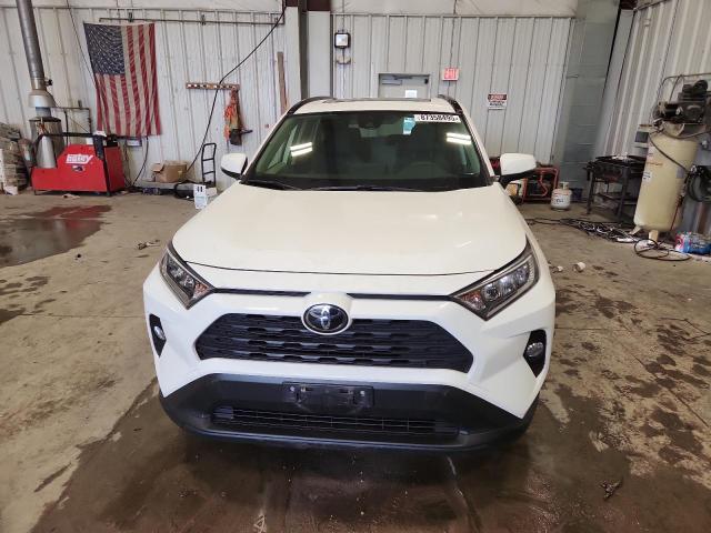 Photo 5 from auction – 2019 TOYOTA RAV4 XLE with VIN JTMP1RFV6KD504972
