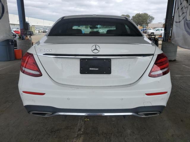 Photo 6 from auction – 2018 MERCEDES-BENZ E 300 with VIN WDDZF4JB8JA407367