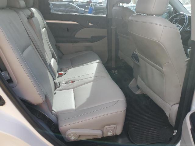 Photo 11 from auction – 2018 TOYOTA HIGHLANDER with VIN 5TDJZRFH7JS548023