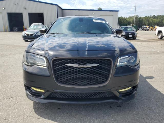 Фото 5 с аукциона – 2017 CHRYSLER 300 S с VIN 2C3CCABG8HH661436