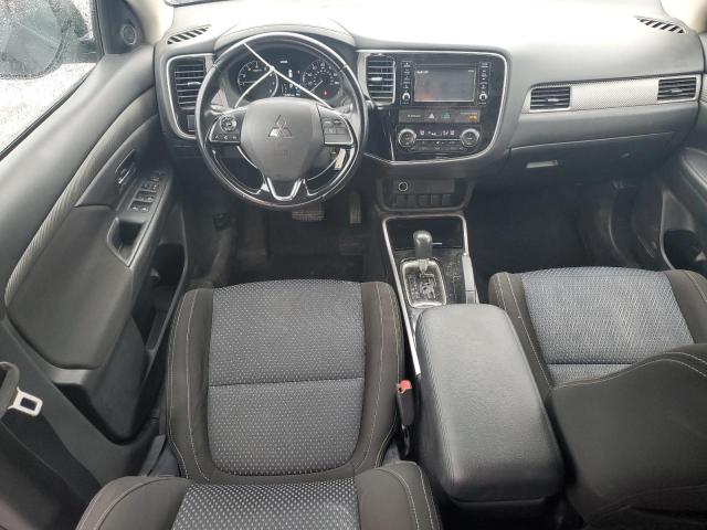 Photo 8 from auction – 2017 MITSUBISHI OUTLANDER with VIN JA4AZ2A34HZ035978