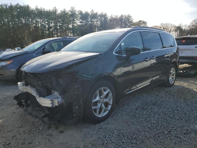 CHRYSLER PACIFICA T 2017 with VIN 2C4RC1BG1HR831619 - Photo from auction