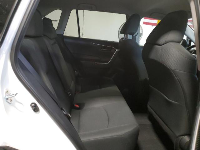 Photo 11 from auction – 2020 TOYOTA RAV4 LE with VIN 2T3F1RFV5LW123484