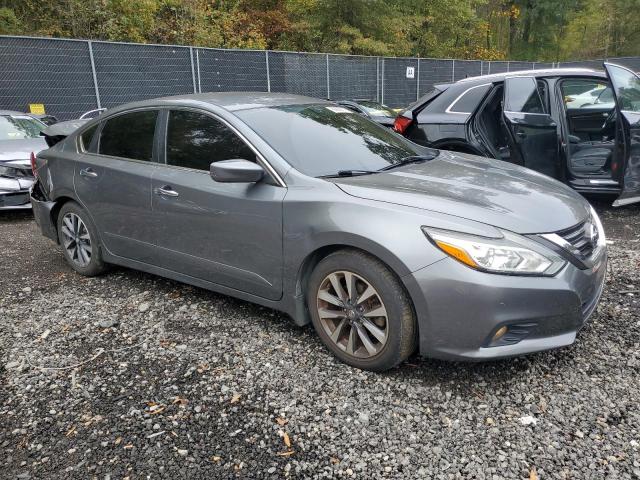 Photo 4 from auction – 2017 NISSAN ALTIMA with VIN 1N4AL3AP1HC124027