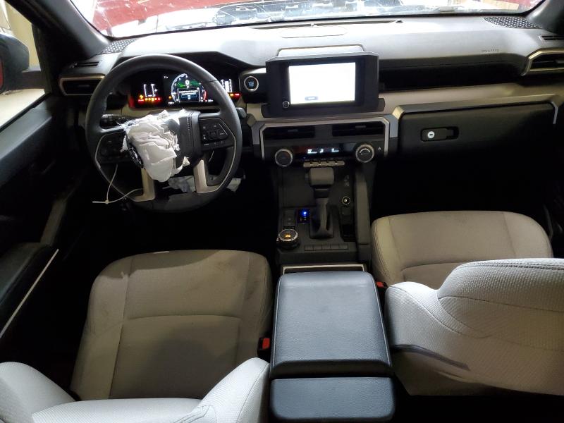 Photo 8 from auction – 2025 TOYOTA 4RUNNER SR with VIN JTEVA5BR2S5027844