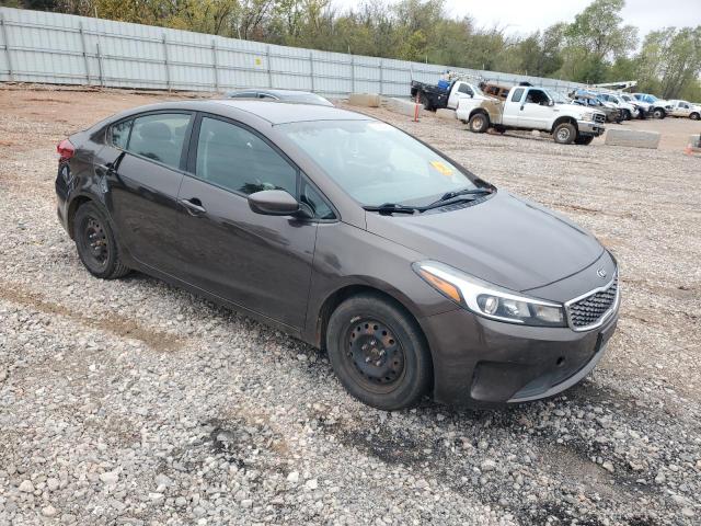 Photo 4 from auction – 2017 KIA FORTE LX with VIN 3KPFK4A70HE157585