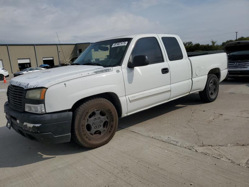 CHEVROLET SILVERADO C1500 2003 with VIN 2GCEC19T031138632 - Photo from auction