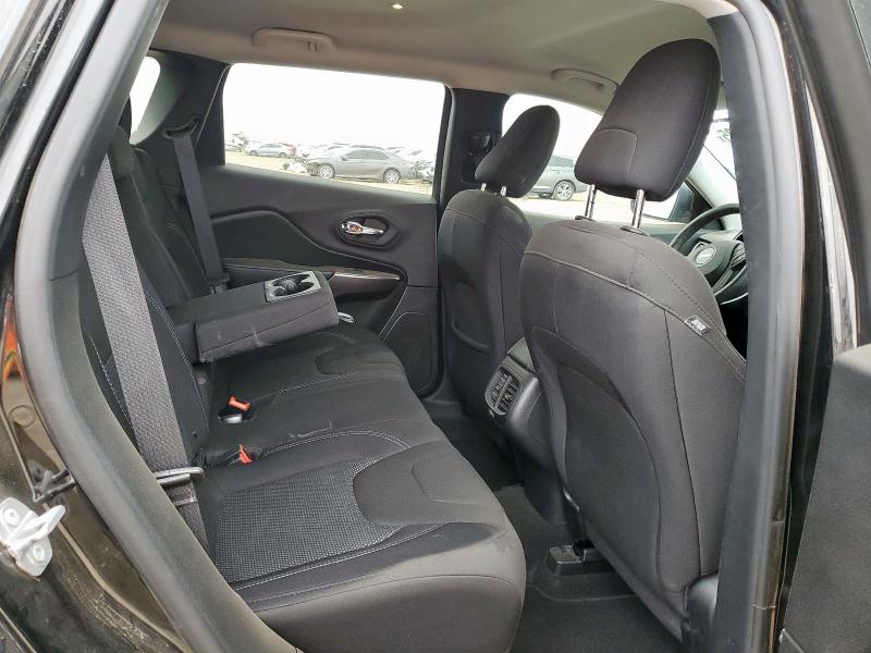 Photo 11 from auction – 2019 JEEP CHEROKEE L with VIN 1C4PJLCB4KD428529
