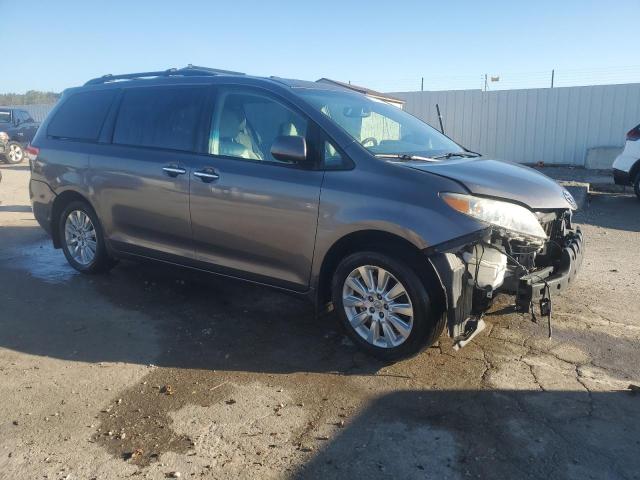 Photo 4 from auction – 2012 TOYOTA SIENNA XLE with VIN 5TDDK3DC4CS040200