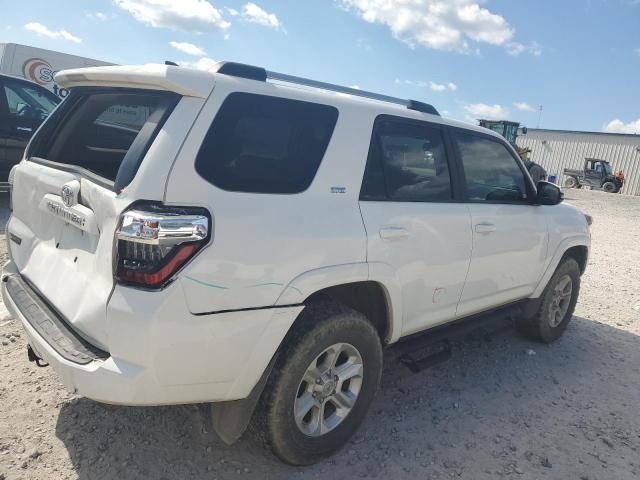 Photo 3 from auction – 2020 TOYOTA 4RUNNER SR with VIN JTEBU5JR0L5830245
