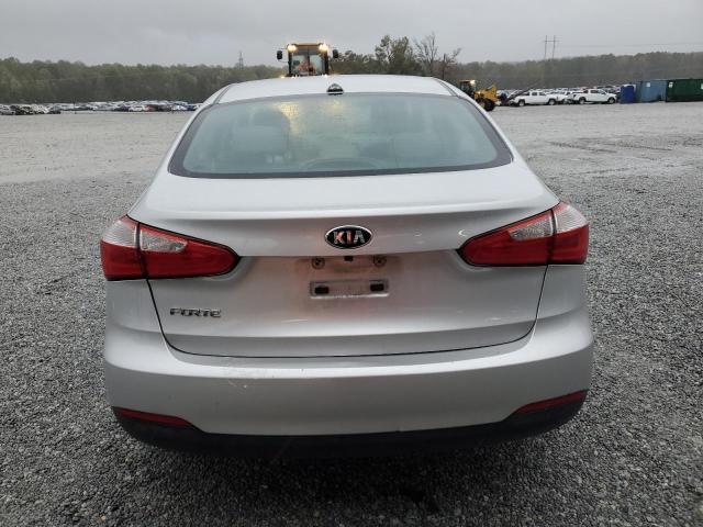 Photo 6 from auction – 2016 KIA FORTE LX with VIN KNAFK4A62G5533380
