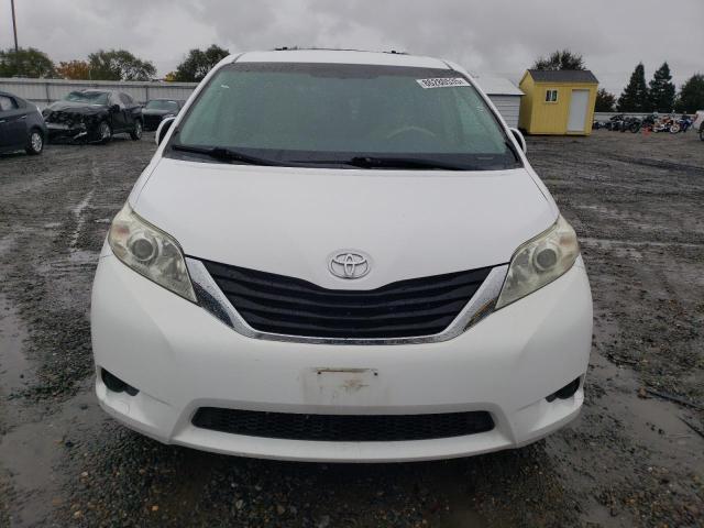 Photo 5 from auction – 2014 TOYOTA SIENNA LE with VIN 5TDKK3DC7ES481247