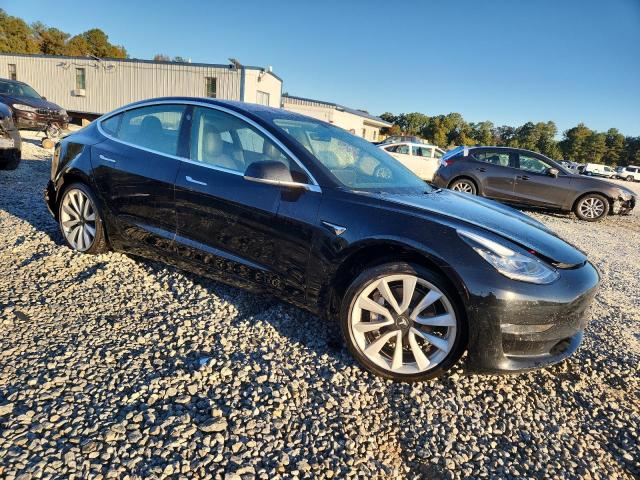 Photo 4 from auction – 2018 TESLA MODEL 3 with VIN 5YJ3E1EA0JF046615