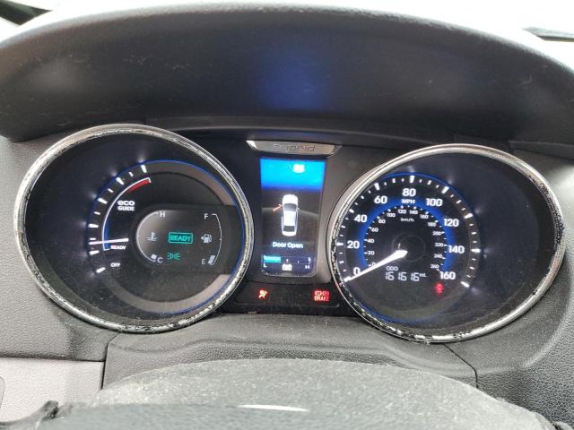 Photo 9 from auction – 2012 HYUNDAI SONATA with VIN KMHEC4A46CA042401