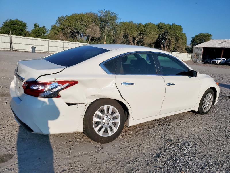 Photo 3 from auction – 2017 NISSAN ALTIMA 2.5 with VIN 1N4AL3APXHC258048