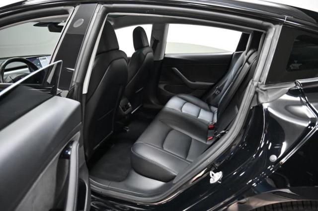 Photo 6 from auction – 2018 TESLA MODEL 3 with VIN 5YJ3E1EB5JF128896