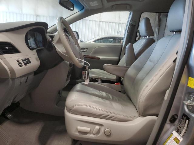 Photo 7 from auction – 2011 TOYOTA SIENNA XLE with VIN 5TDYK3DC9BS101542