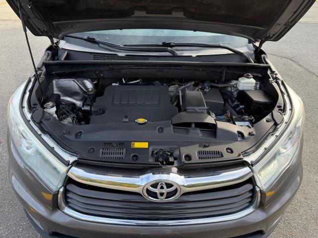 Photo 7 from auction – 2015 TOYOTA HIGHLANDER with VIN 5TDDKRFH8FS121636