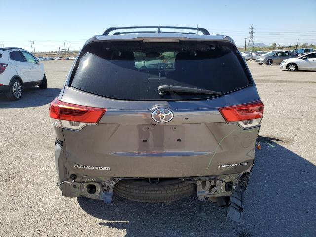 Photo 6 from auction – 2018 TOYOTA HIGHLANDER with VIN 5TDDZRFH6JS822857