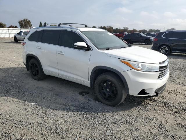 Photo 4 from auction – 2015 TOYOTA HIGHLANDER with VIN 5TDJKRFH0FS222365